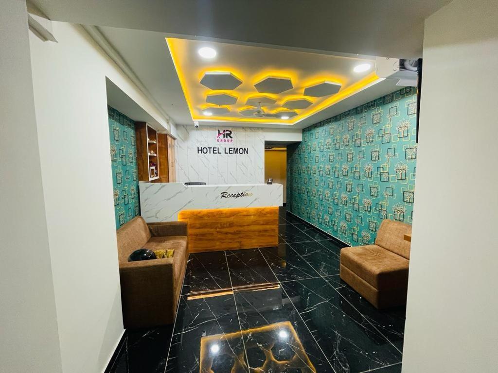 Hotel Lemon Gota Ahmedabad Exterior photo